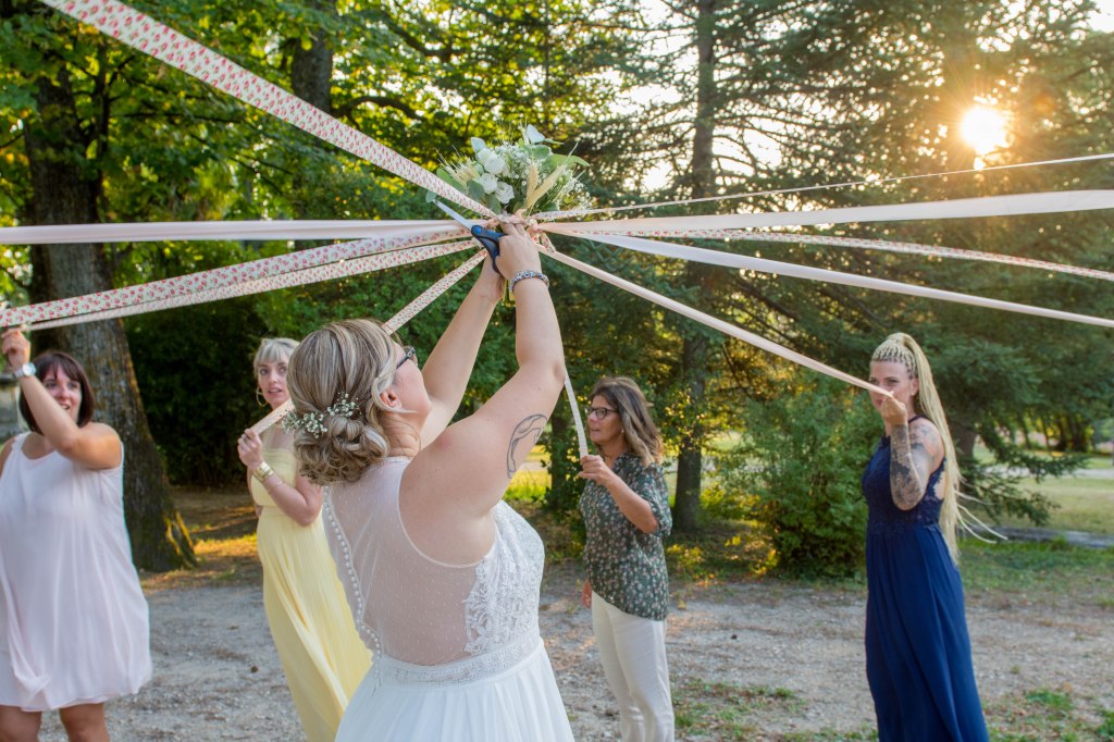 mariage bouquet de fleurs mariée drome provencale tulette saint Pantaléon les vignes domaine d'urdy